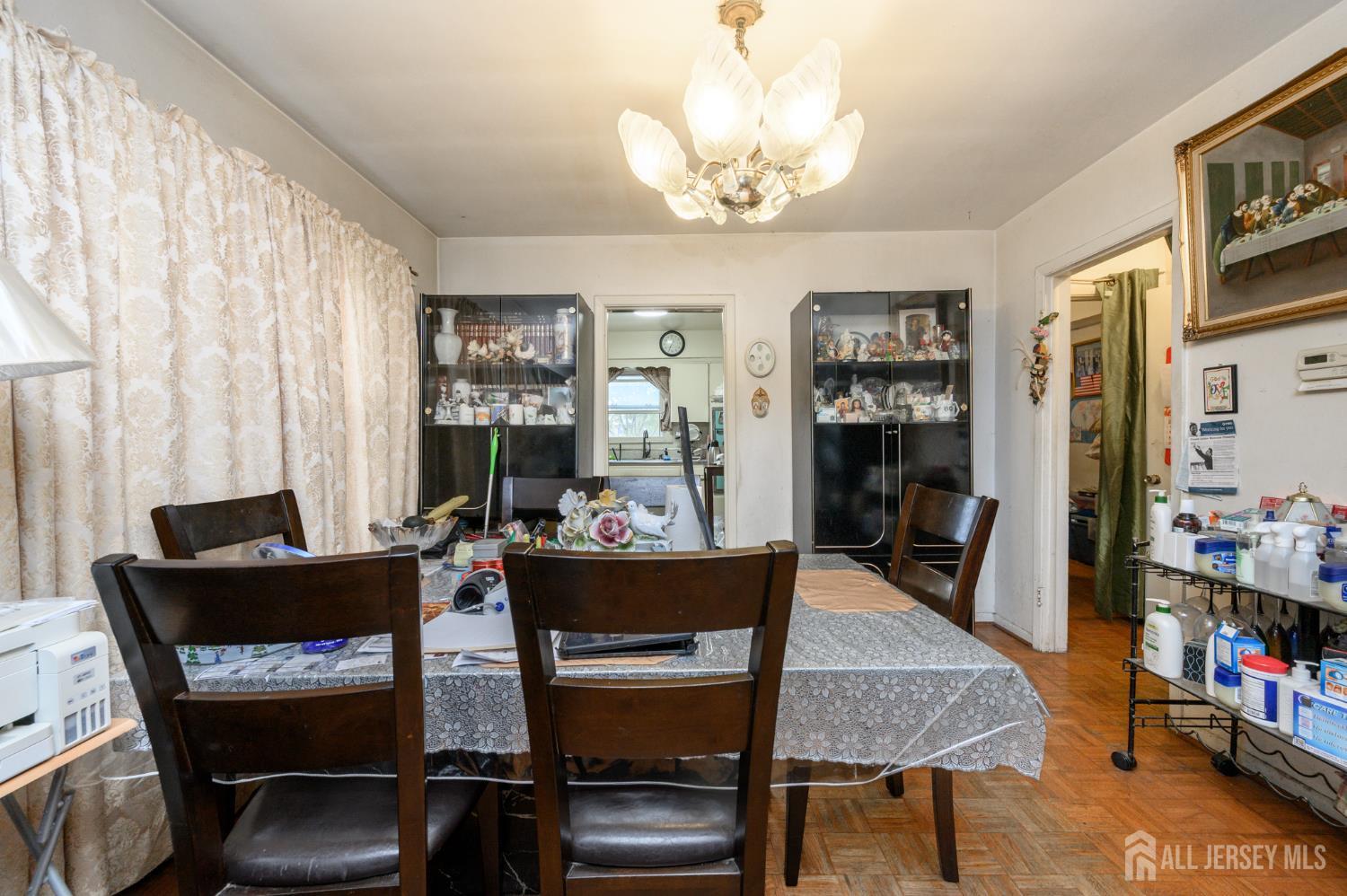 Listing photo 6