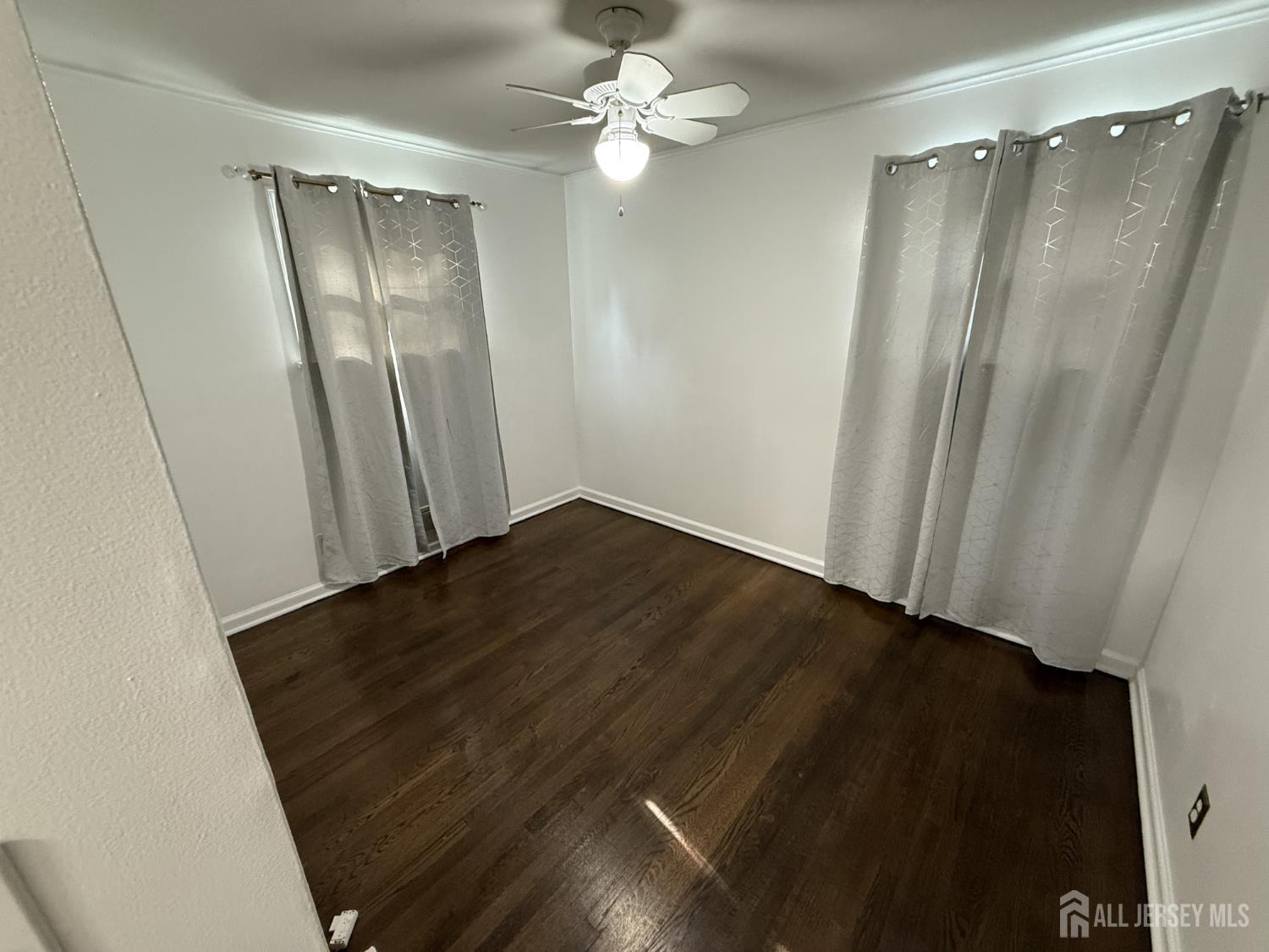 Listing photo 6