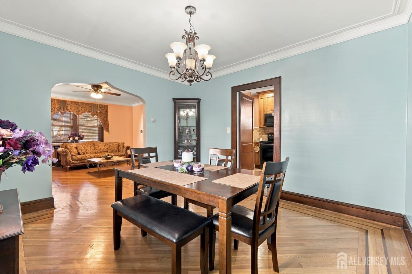 Listing photo 6