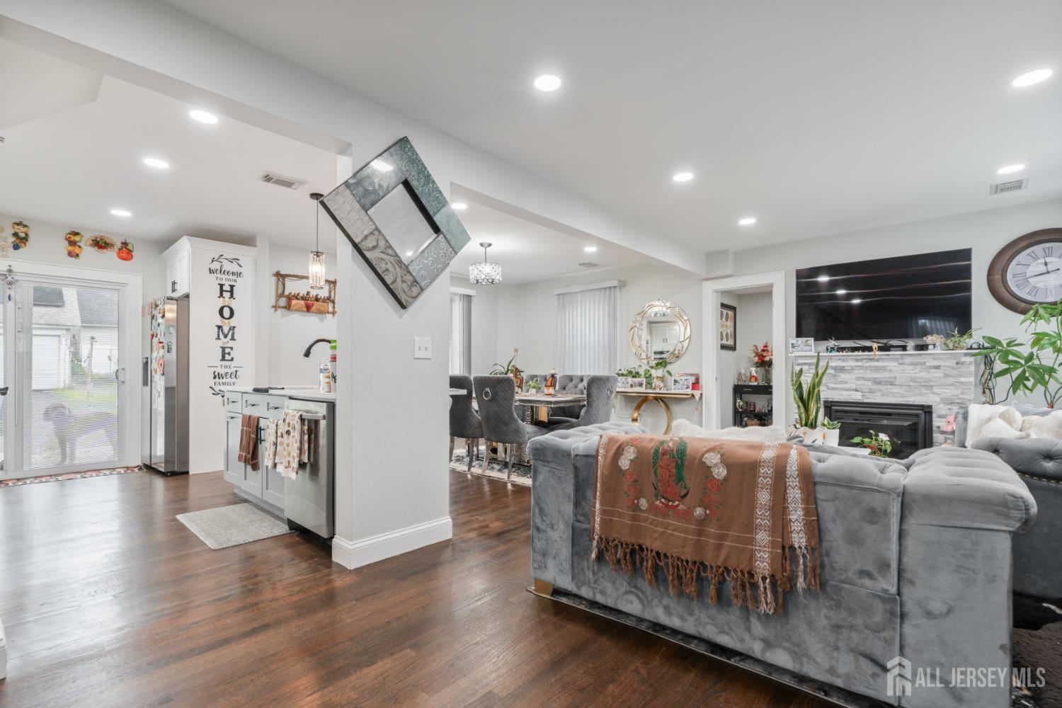 Photo 3 of Single family home for sale at 154 Sandford Ave, North Plainfield, NJ 07060 | MLS# 2706271R | Listing updated on 2026-10-14