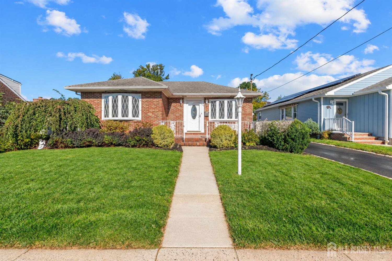 Photo 1 of Single family home for sale at 176 Grenville St, Woodbridge, NJ 07095 | MLS# 2706228R | Listing updated on 2026-10-14