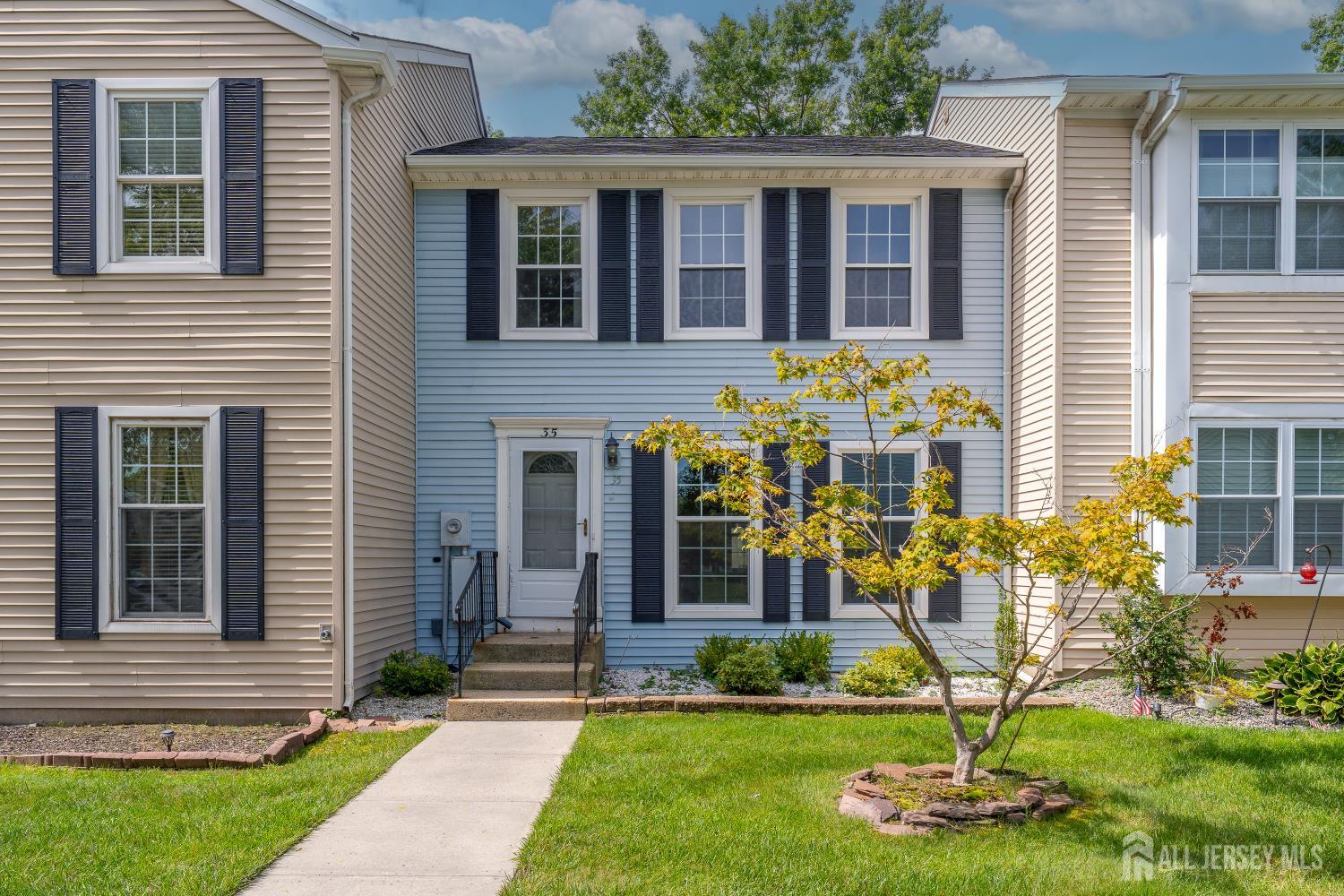 Photo 2 of Condo for sale at 35 E Byrnes Ln, Sayreville, NJ 08872 | MLS# 2706291R | Listing updated on 2026-10-14