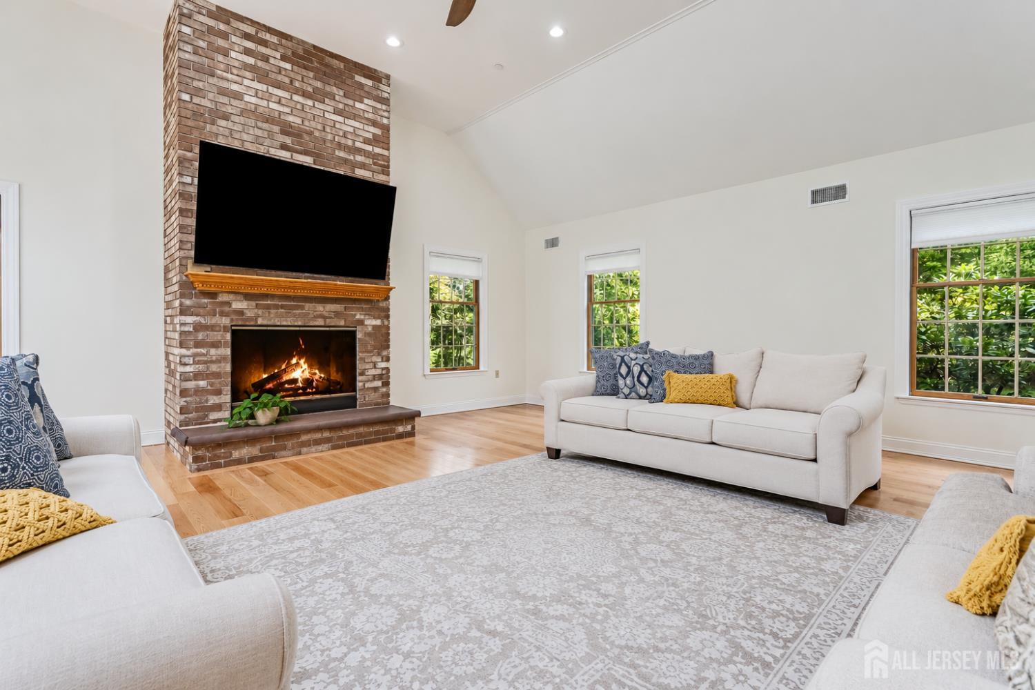 Photo 3 of Single family home for sale at 931 Vosseller Ave, Martinsville, NJ 08836 | MLS# 2706245R | Listing updated on 2026-10-14