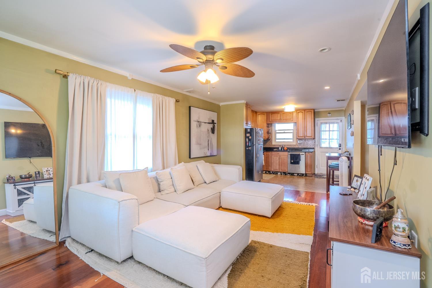 Photo 3 of Single family home for sale at 17 Melville Rd, Edison, NJ 08817 | MLS# 2703421R | Listing updated on 2026-10-14