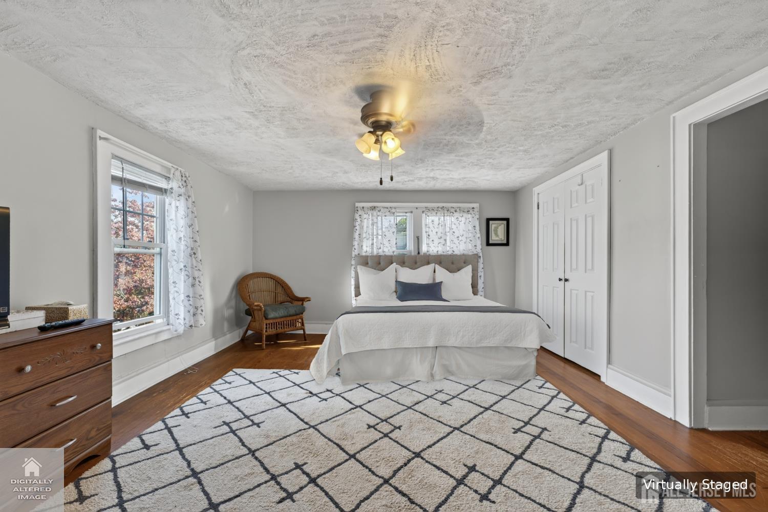 Photo 3 of Single family home for sale at 124 W Golf Ave, South Plainfield, NJ 07080 | MLS# 2706290R | Listing updated on 2026-10-15