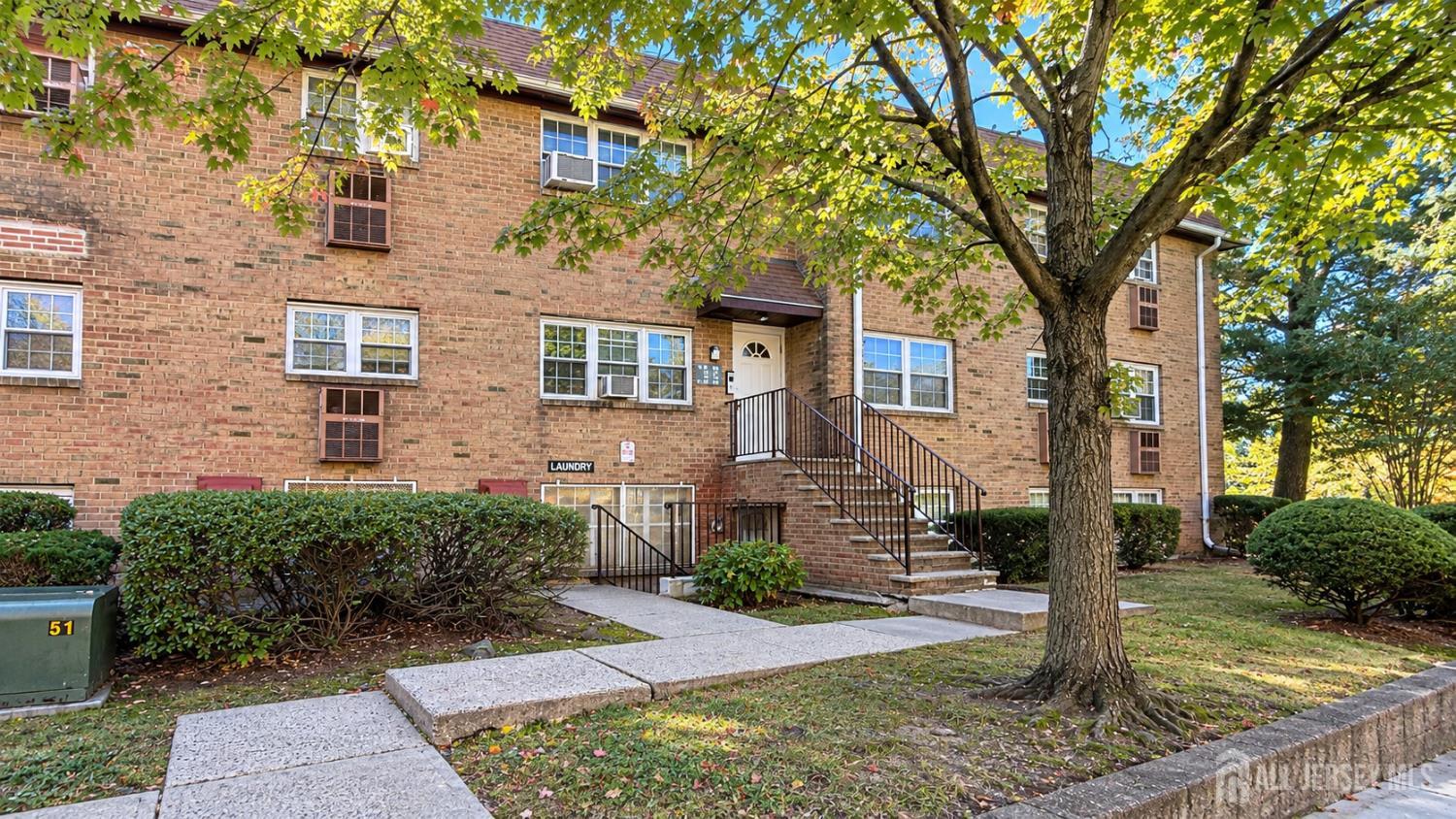 78 College Drive, Edison, 08817, NJ