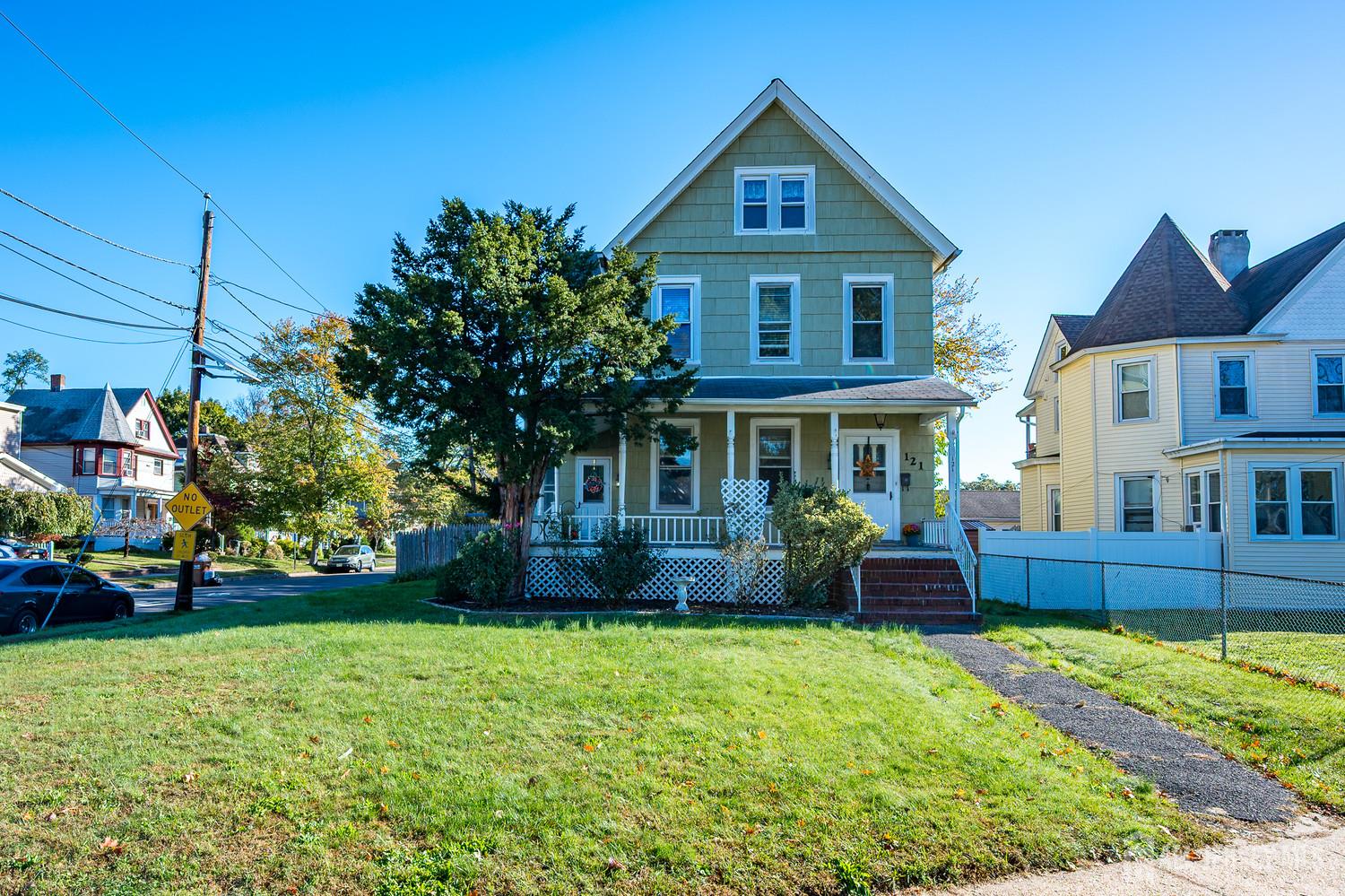 121 S Washington Avenue, Dunellen, 08812, NJ