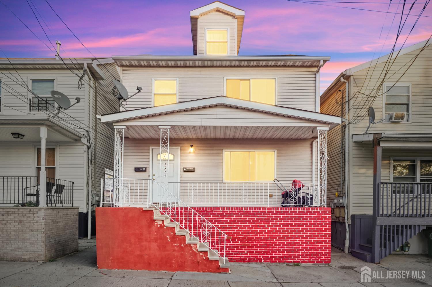 382 Stanford Street, Perth Amboy, 08861, NJ