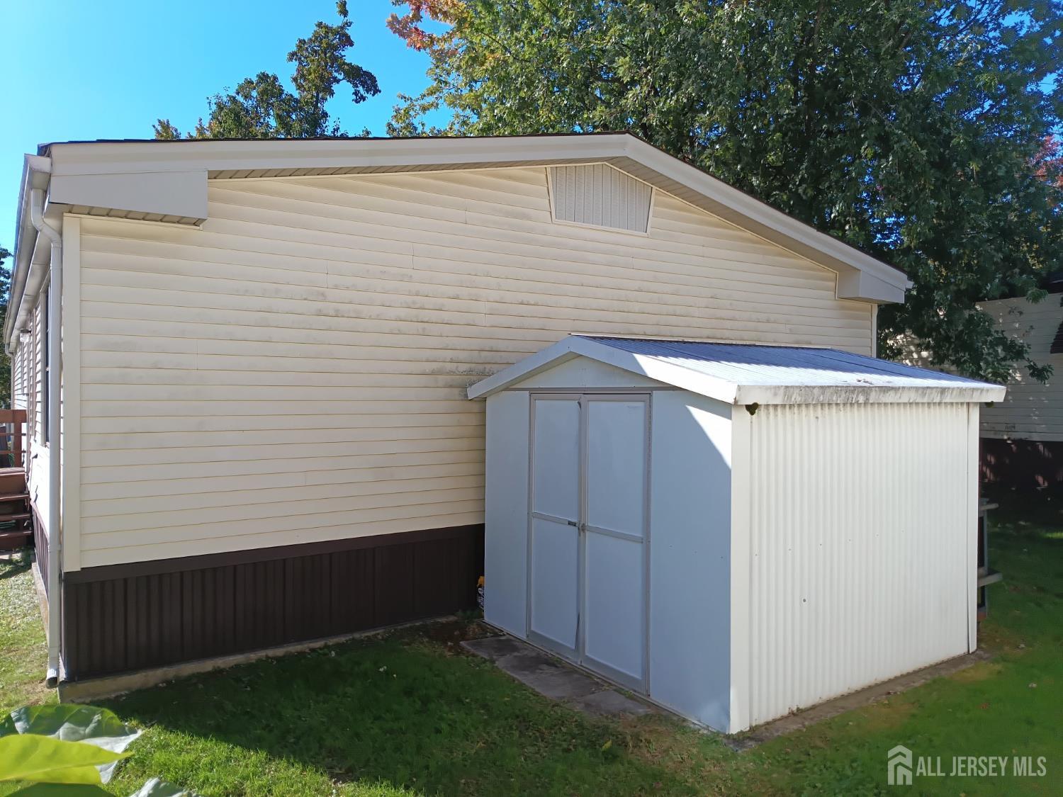 Listing photo 6