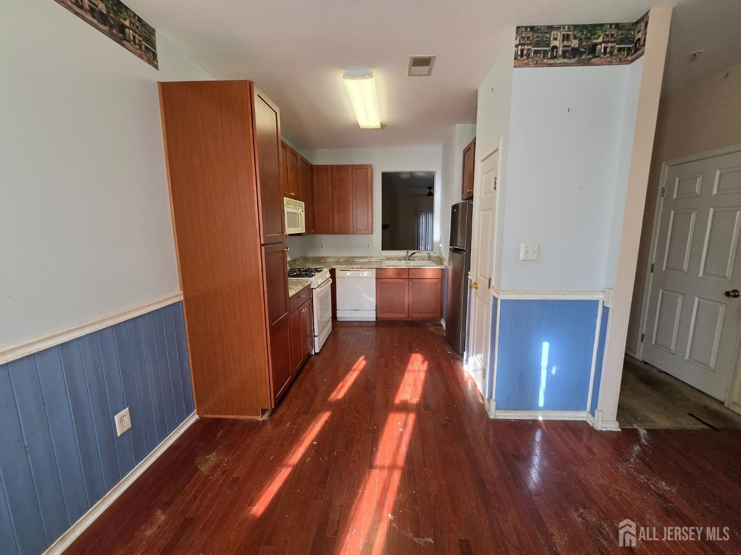 1206 Blossom Circle