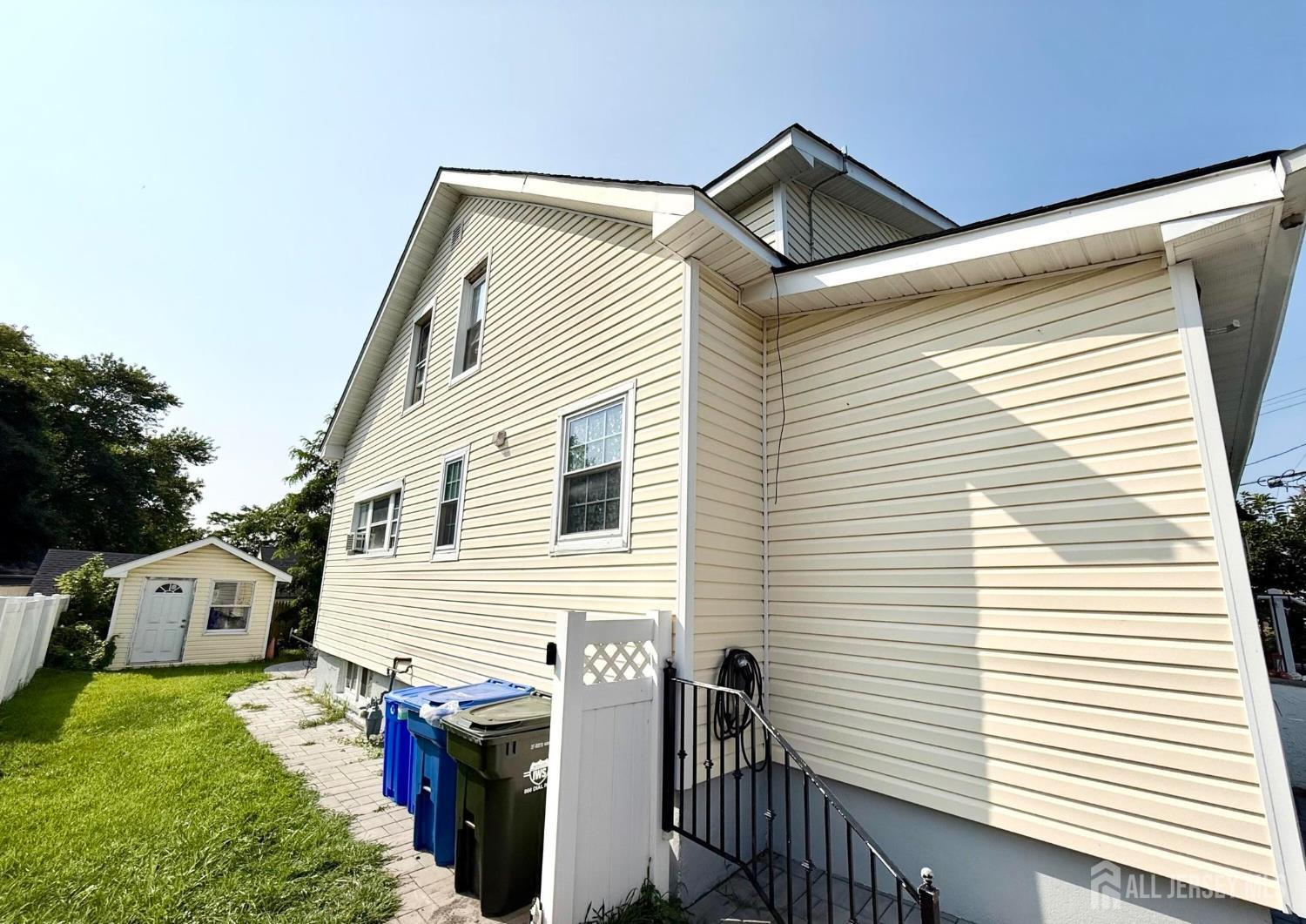 Photo 4 of Single family home for sale at 73 Laurence Pkwy, Old Bridge, NJ 08879 | MLS# 2706835R | Listing updated on 2026-10-26