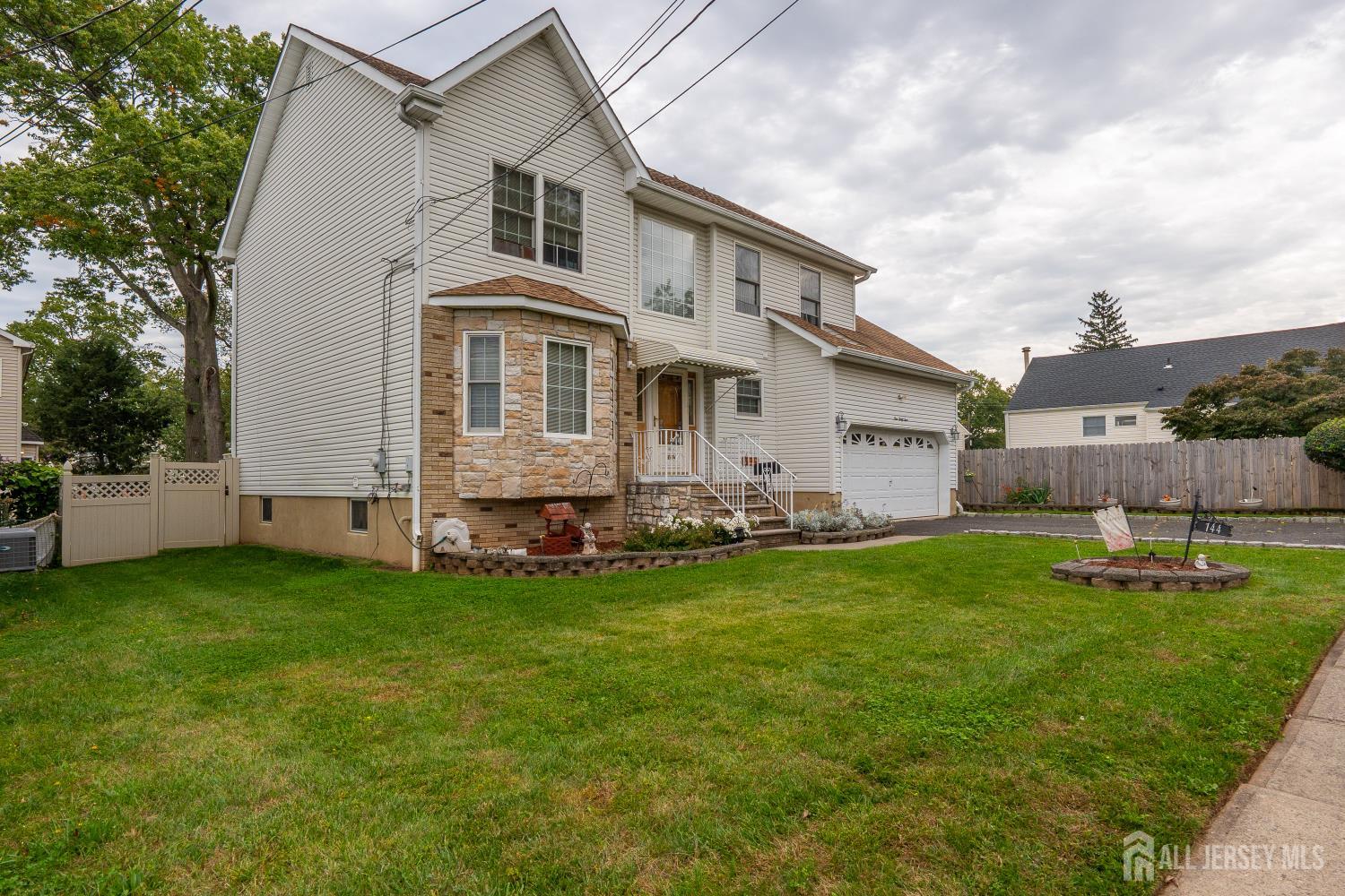 Photo 2 of Single family home for sale at 144 S Cliff Rd, Colonia, NJ 07067 | MLS# 2707086R | Listing updated on 2026-10-29