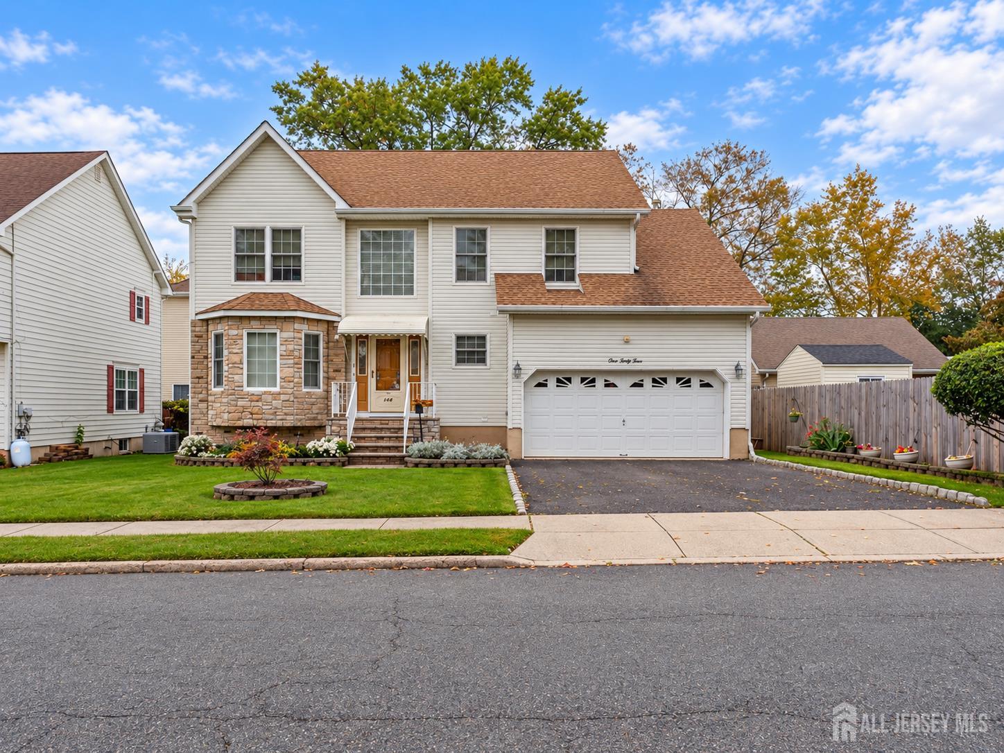 144 S Cliff Road