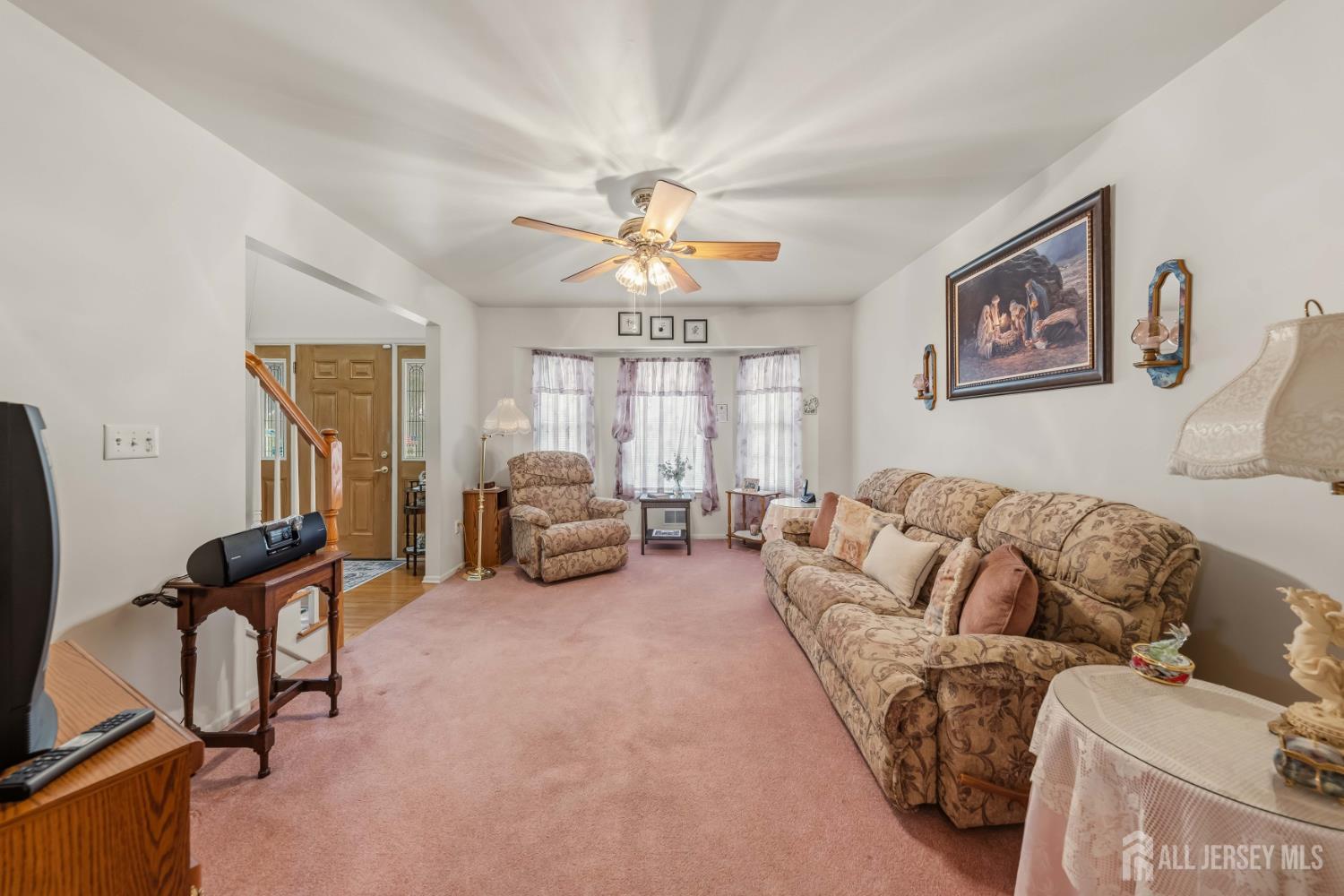 Photo 4 of Single family home for sale at 144 S Cliff Rd, Colonia, NJ 07067 | MLS# 2707086R | Listing updated on 2026-10-29