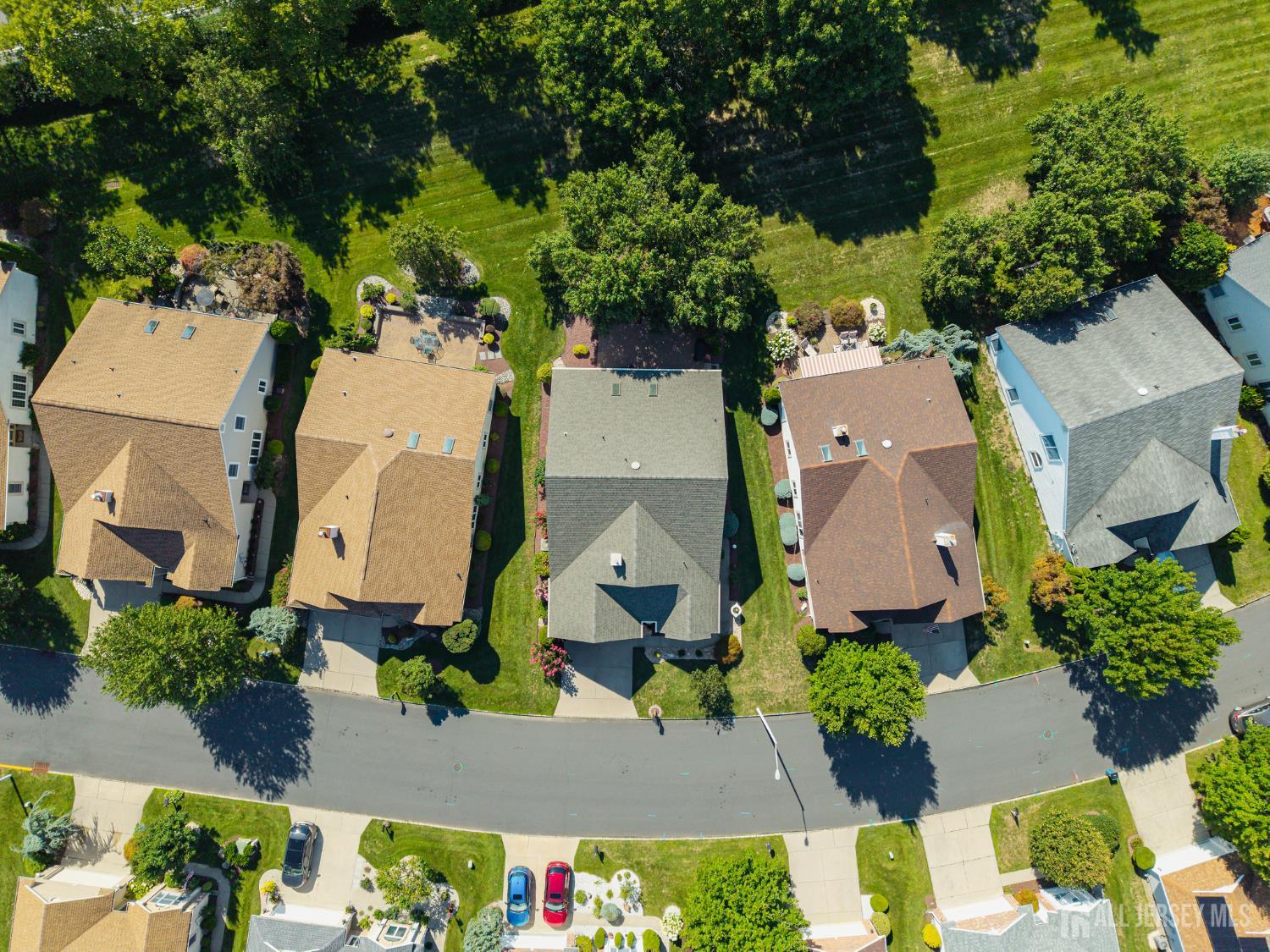 Photo 4 of Single family home for sale at 28 Brighton Ct, Monroe, NJ 08831 | MLS# 2707139R | Listing updated on 2026-10-30