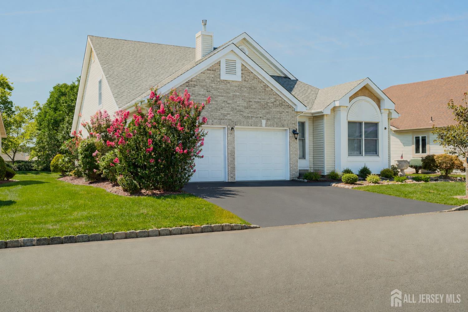 Photo 1 of Single family home for sale at 28 Brighton Ct, Monroe, NJ 08831 | MLS# 2707139R | Listing updated on 2026-10-30