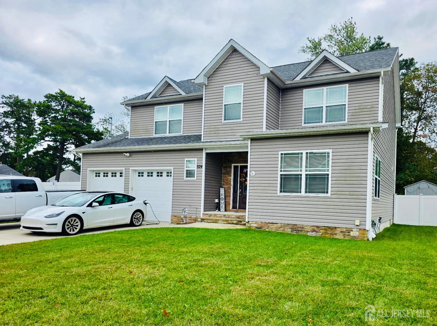 Single family home for sale at 1124 Monmouth Ave, Toms River, NJ 08757 | MLS# 2706335R